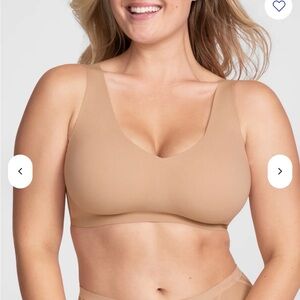 Honeylove wireless V-neck bra